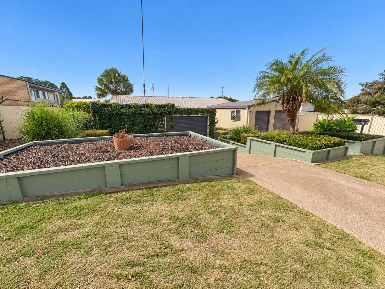 8 Buckingham Street — photo from Raine & Horne Kingaroy