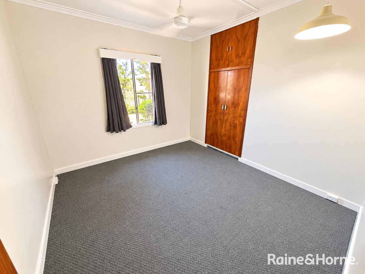 24 Norman Street — photo 11 of 23