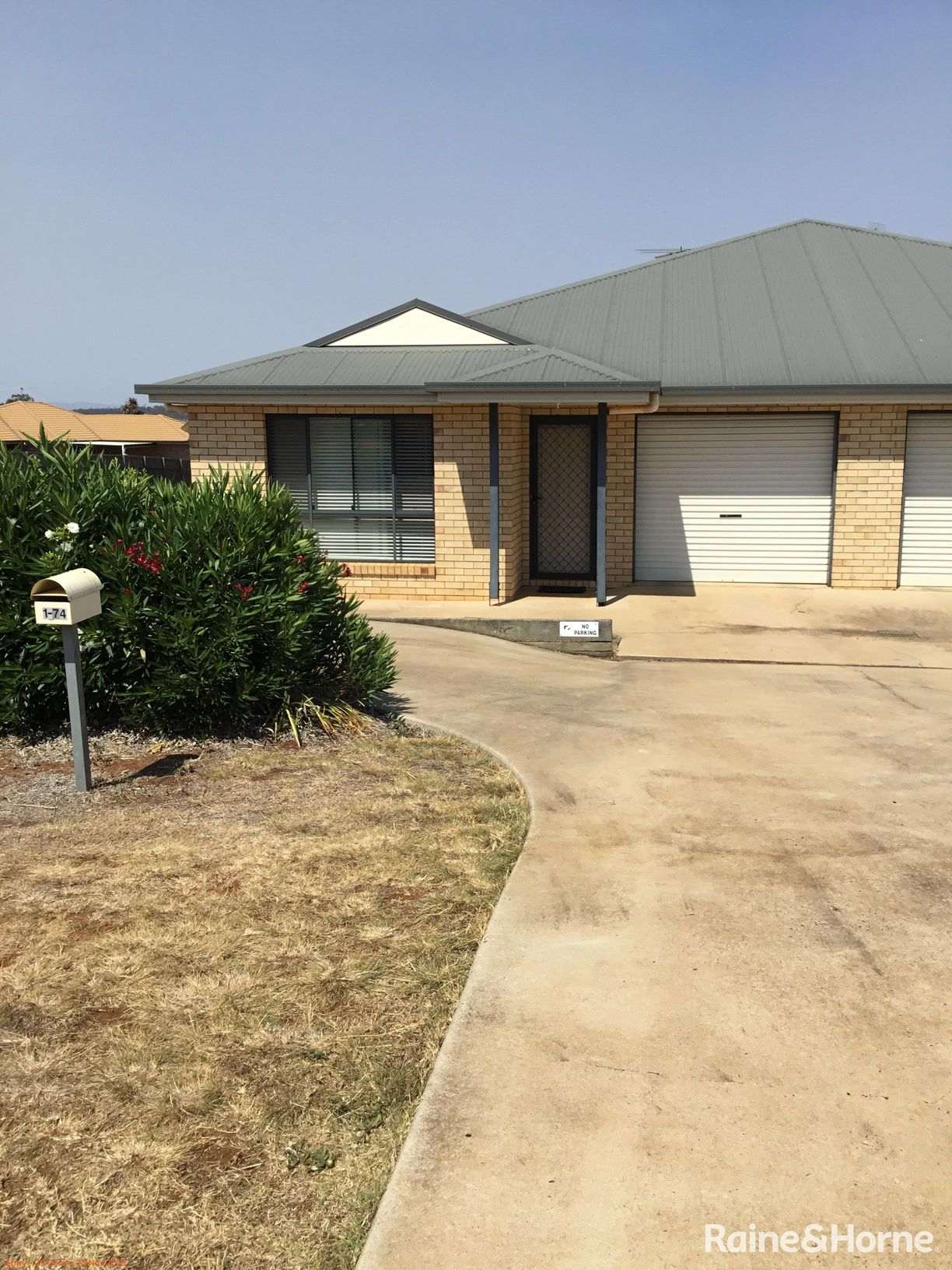 1&2/74 Windsor Circle — photo from Raine & Horne Kingaroy