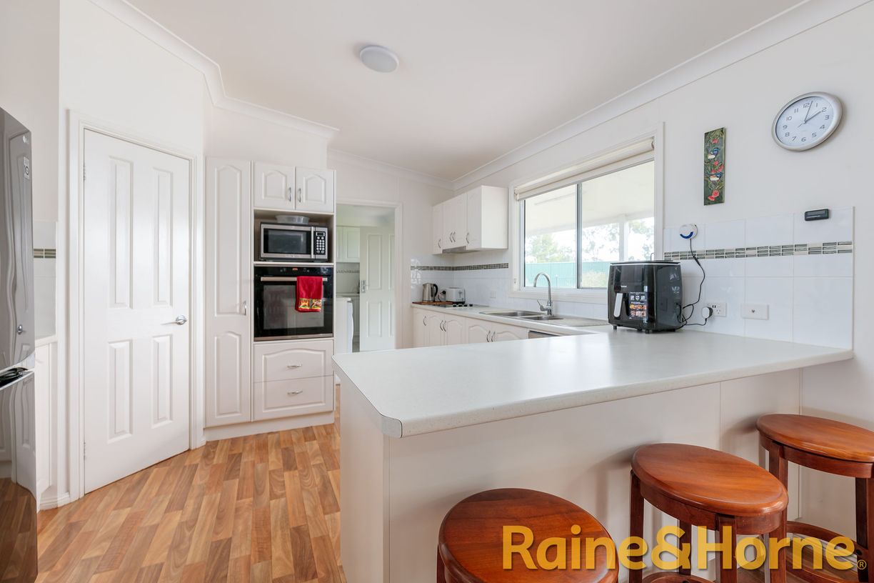 7R Chapmans Road — photo 6 of 17