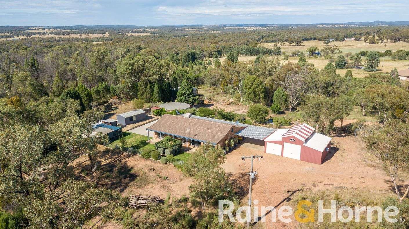 4L Ascot Park Road — photo from Raine & Horne Dubbo