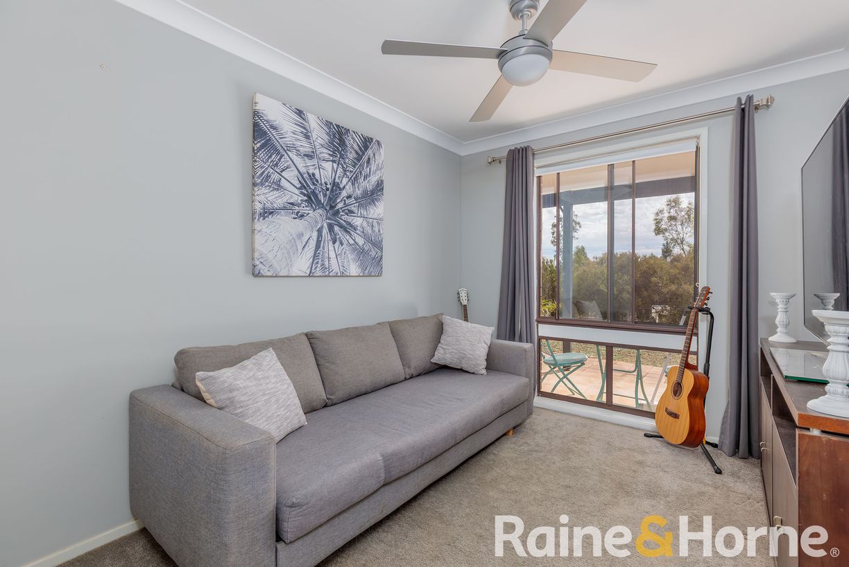 4L Ascot Park Road — photo 7 of 15