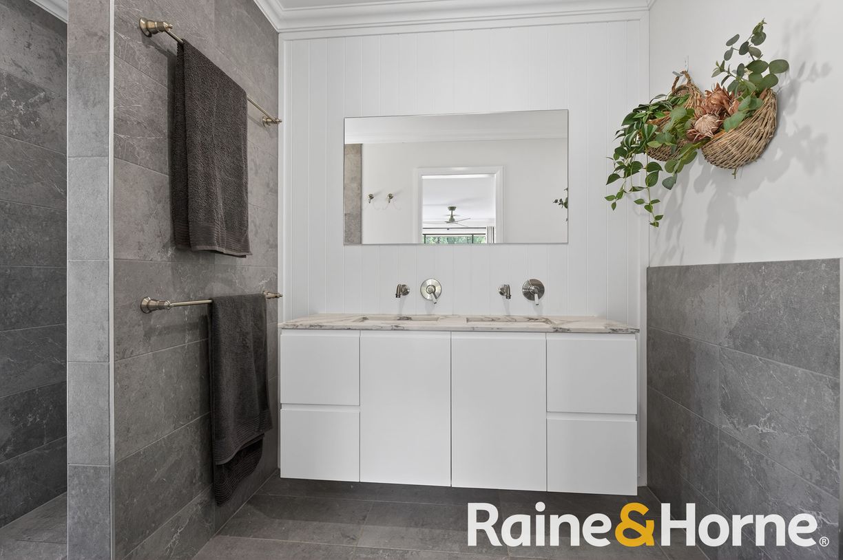 2/15 Harefield Road — photo 6 of 26