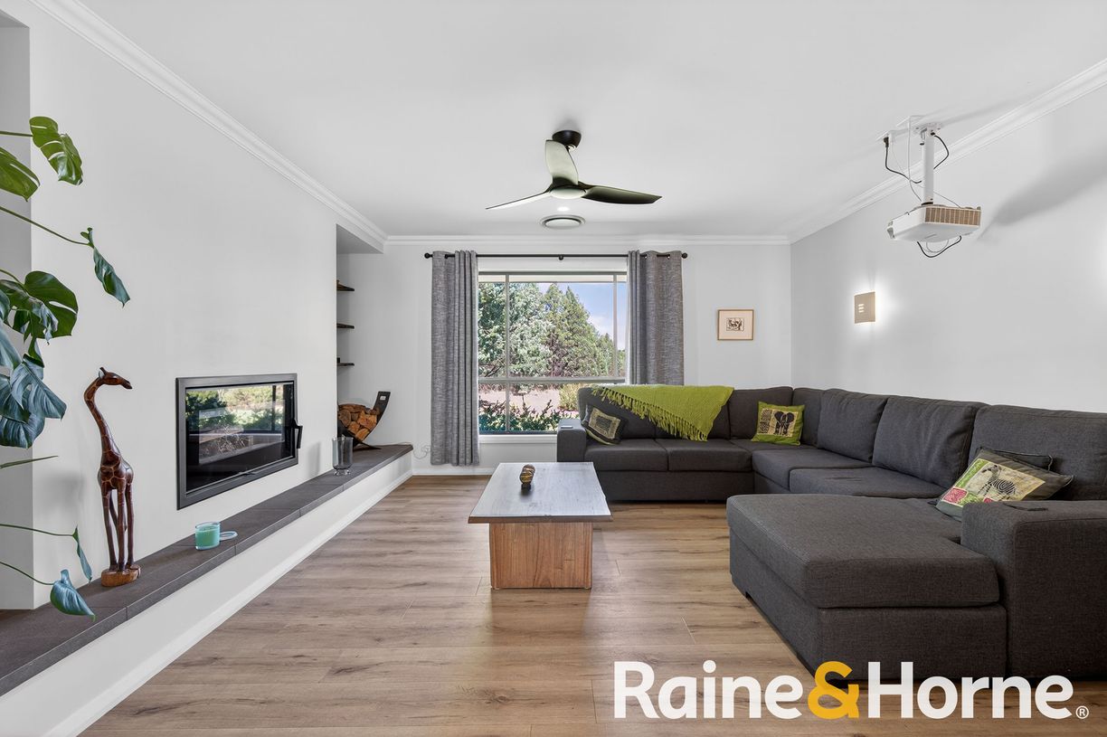 2/15 Harefield Road — photo 4 of 26