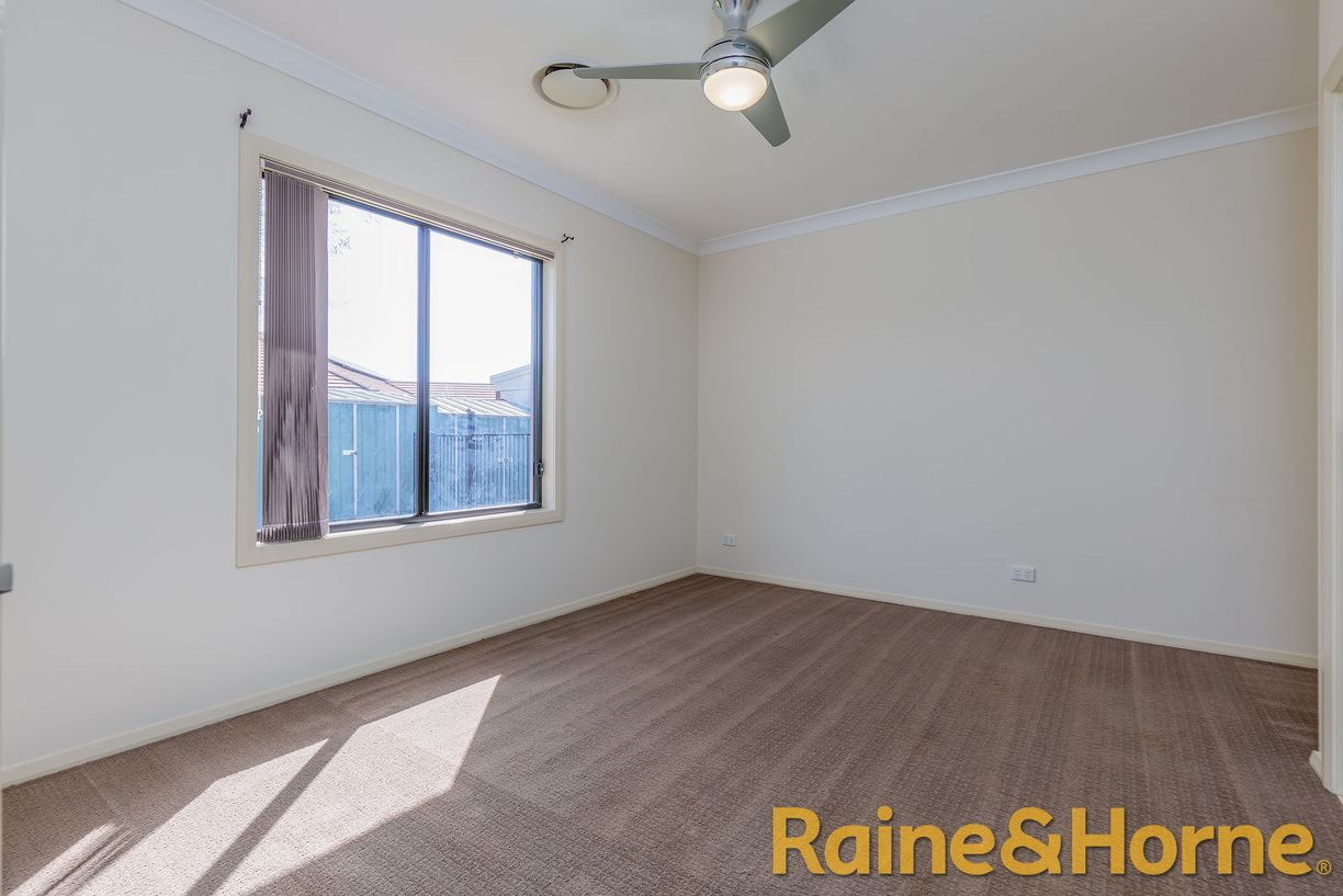 383 Macquarie Street — photo 9 of 20