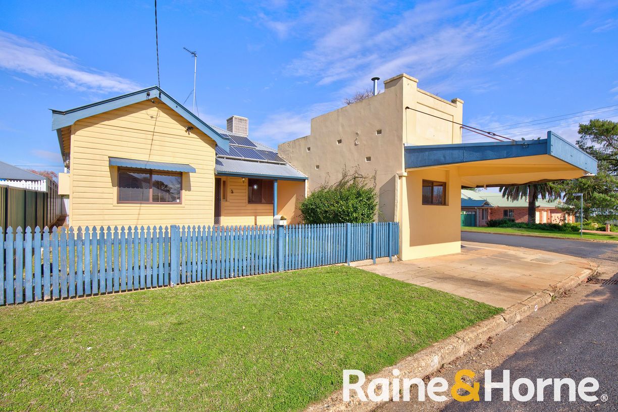 1 Bishop Street — photo from Raine & Horne Dubbo