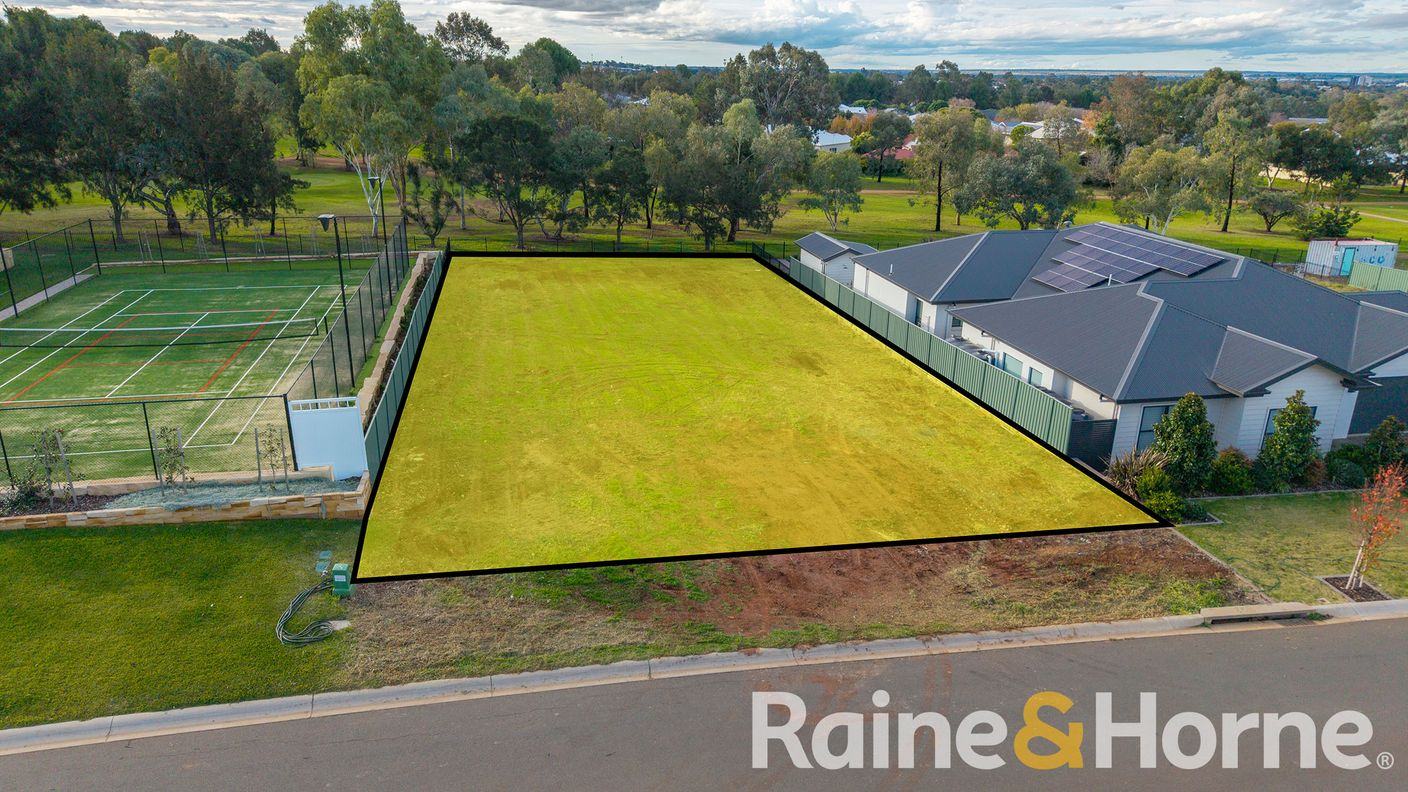28 Sunningdale Close — photo from Raine & Horne Dubbo