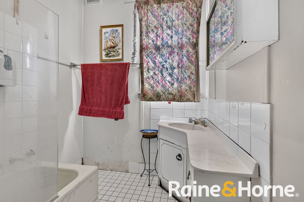 30 Boundary Road — photo 6 of 6