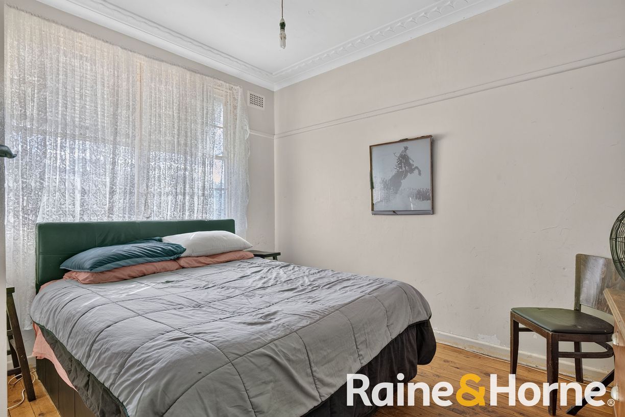 30 Boundary Road — photo 4 of 6