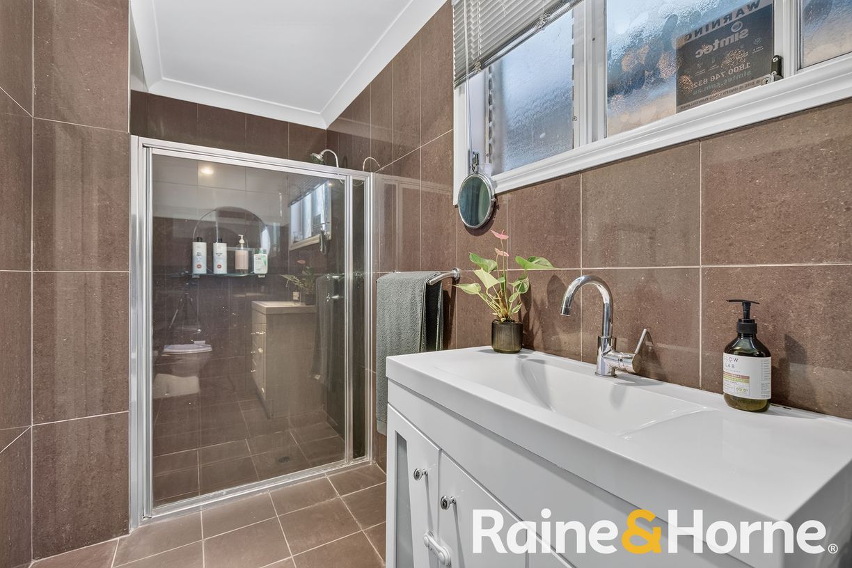 15 Diane Street — photo 9 of 23
