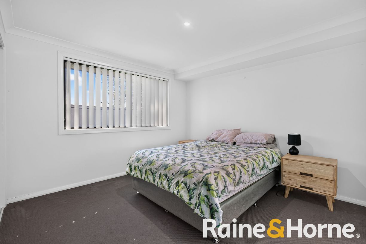 18B Apsley Crescent — photo 7 of 13