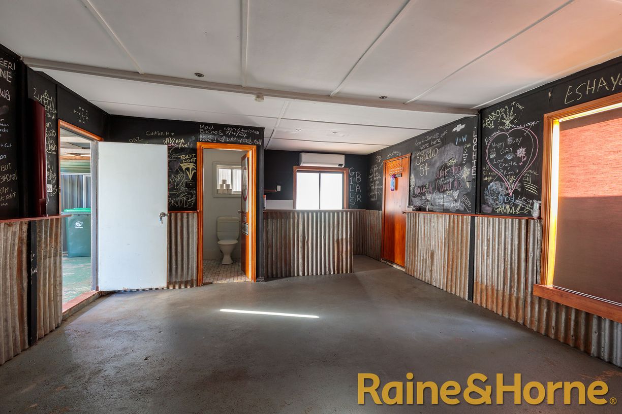 166 Cobra Street — photo 13 of 16
