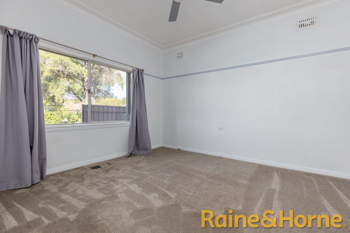 166 Cobra Street — photo 9 of 16