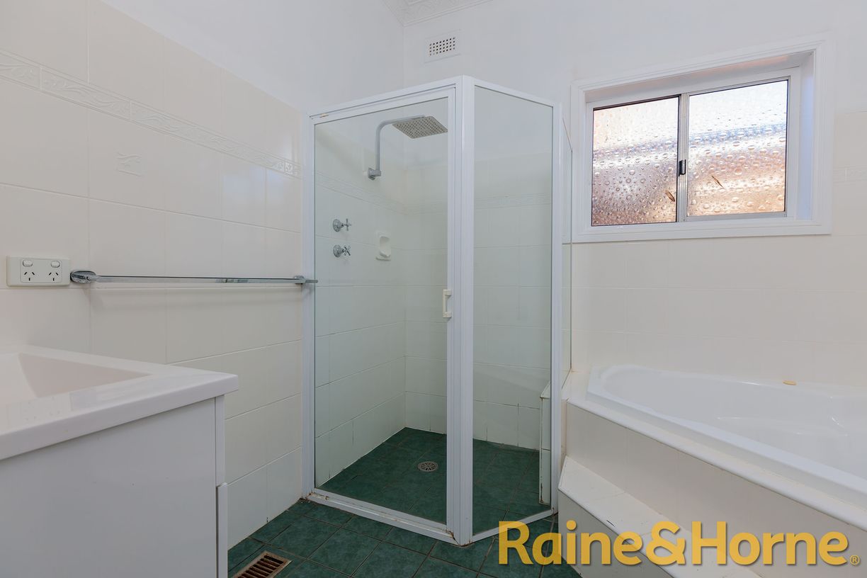 166 Cobra Street — photo 11 of 16