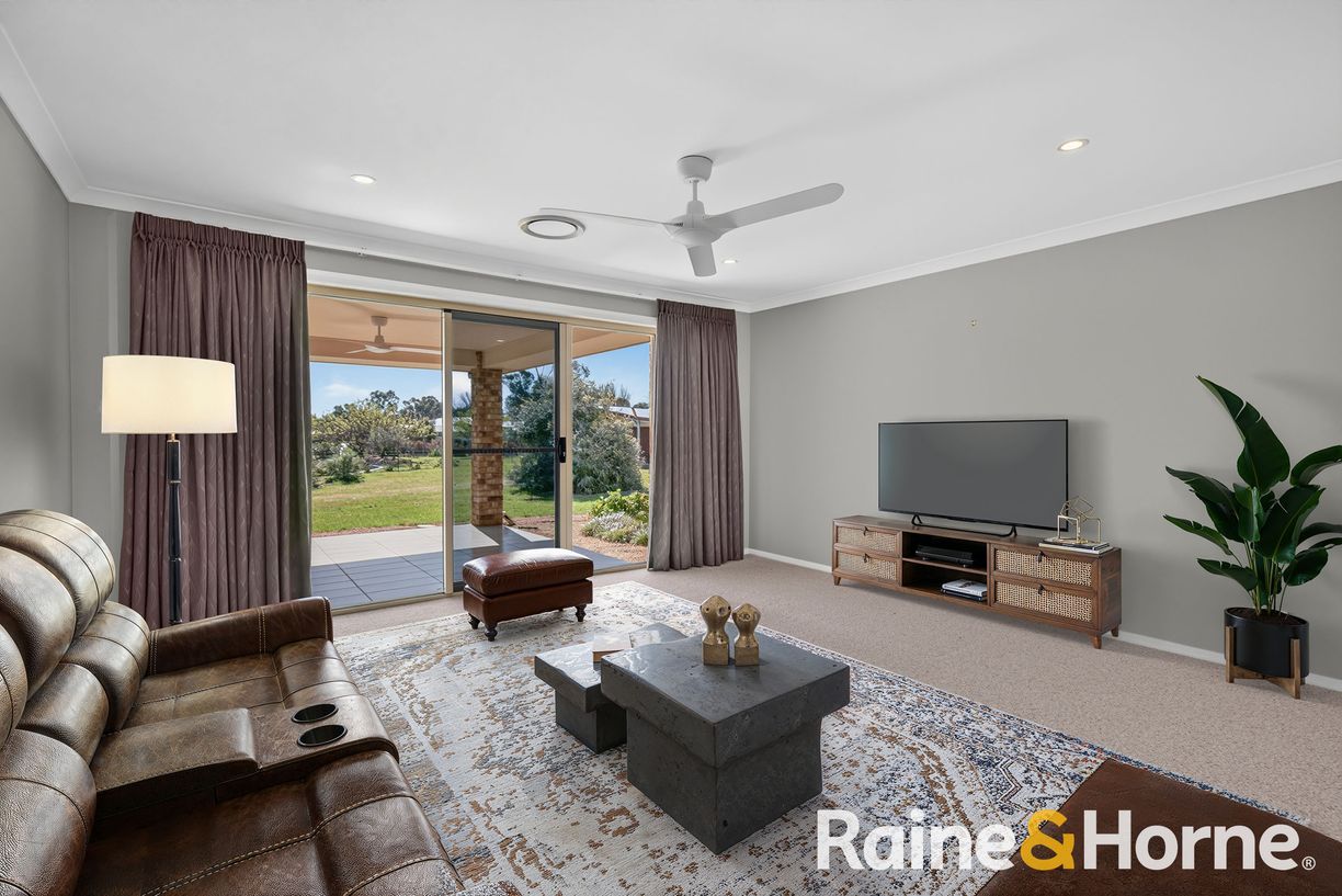 7 John Roach Close — photo 6 of 19