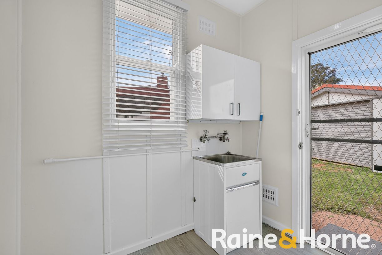 28 Dalton Street — photo 7 of 8