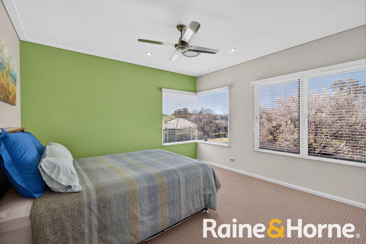 38 Regand Park Boulevard — photo 13 of 23