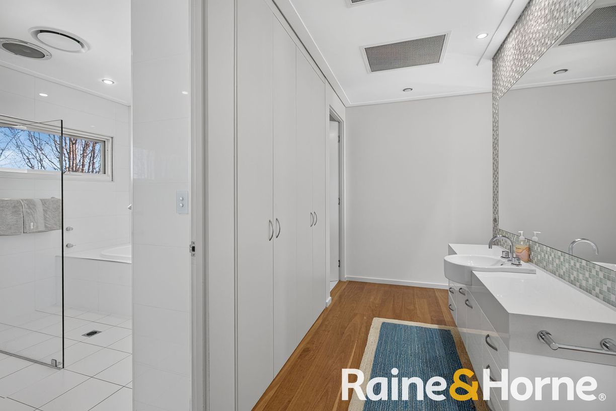 38 Regand Park Boulevard — photo 16 of 23