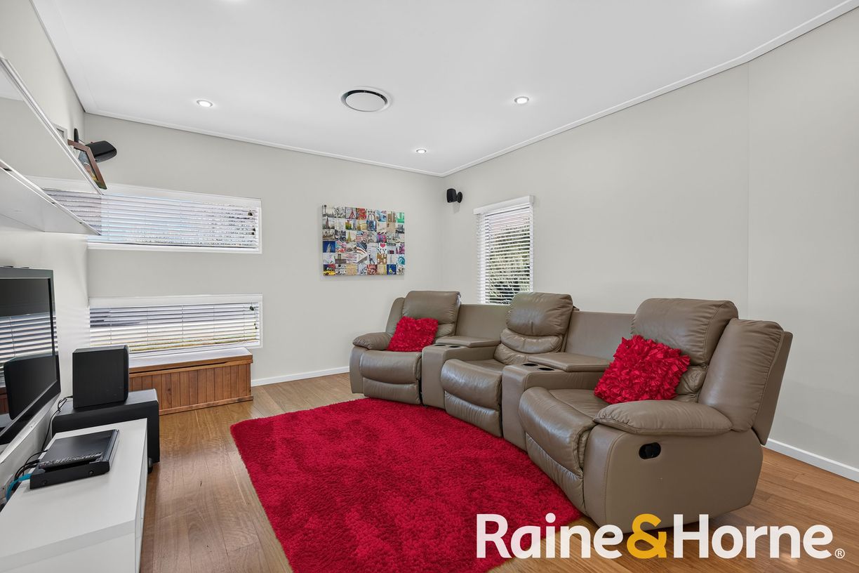 38 Regand Park Boulevard — photo 9 of 23