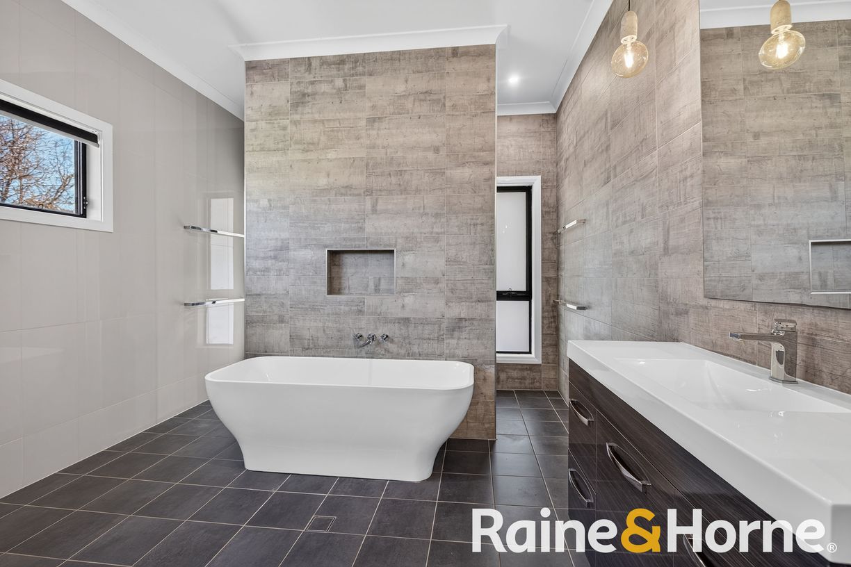 329 Lincoln Lane — photo 14 of 30