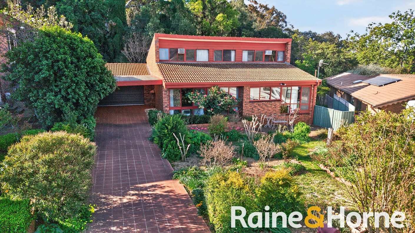 5 Yuille Court — photo from Raine & Horne Dubbo