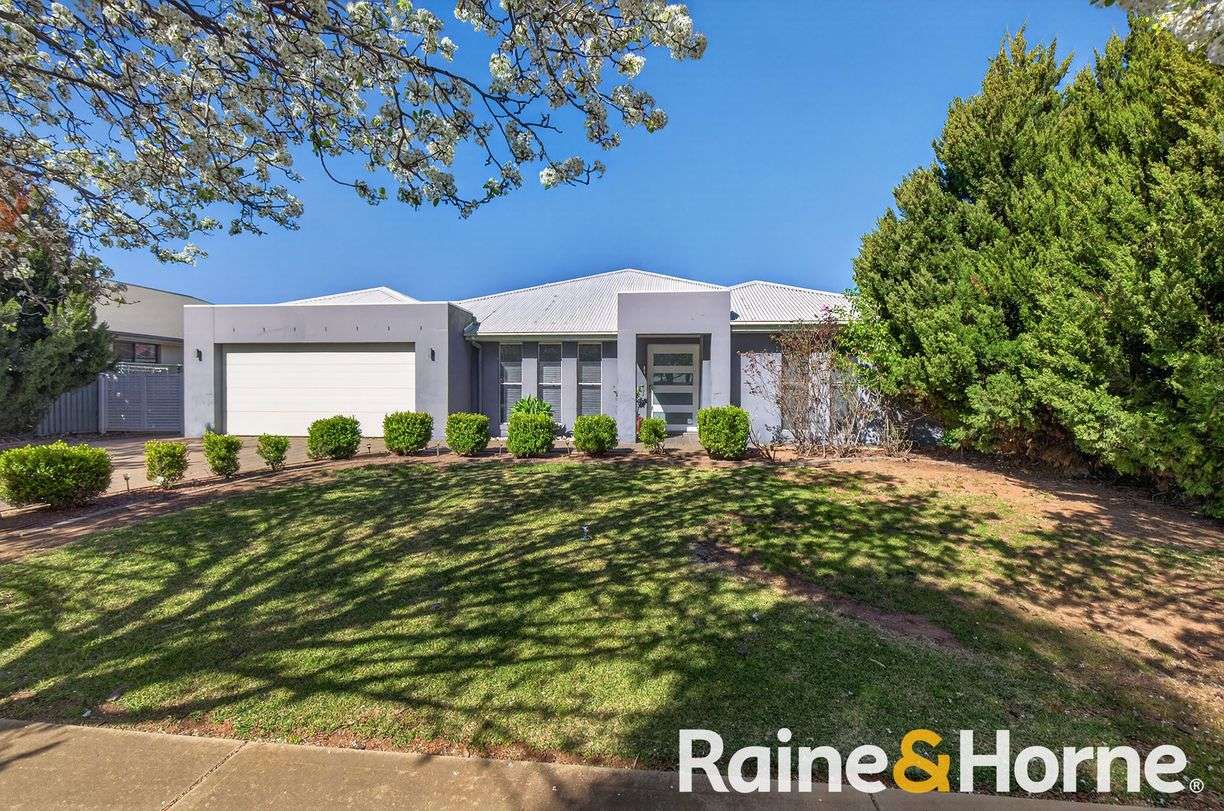 534 Wheelers Lane — photo from Raine & Horne Dubbo