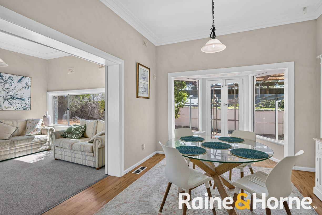 50 Stonehaven Avenue — photo 3 of 25