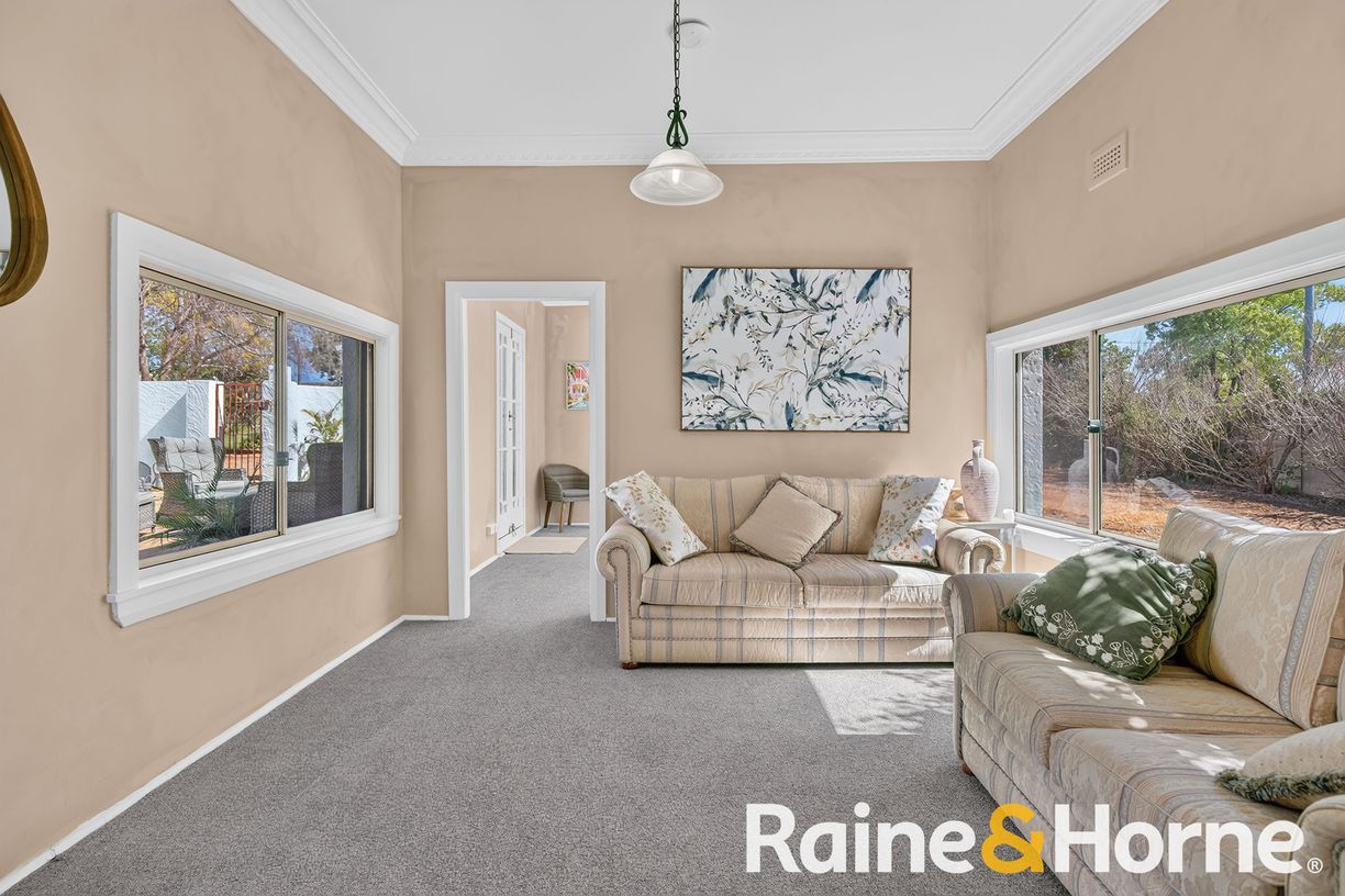 50 Stonehaven Avenue — photo 4 of 25