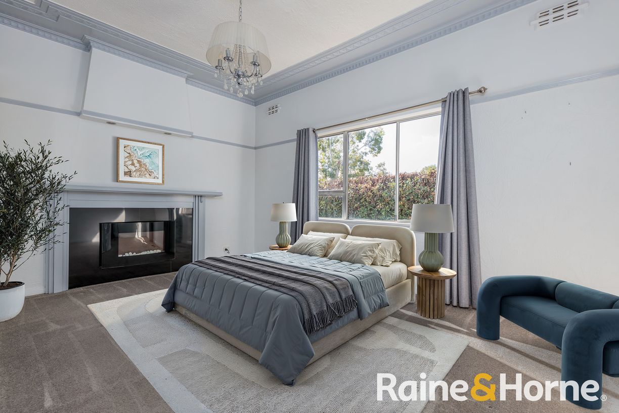 166 Cobra Street — photo 8 of 16