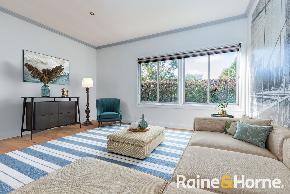 166 Cobra Street — photo 3 of 16