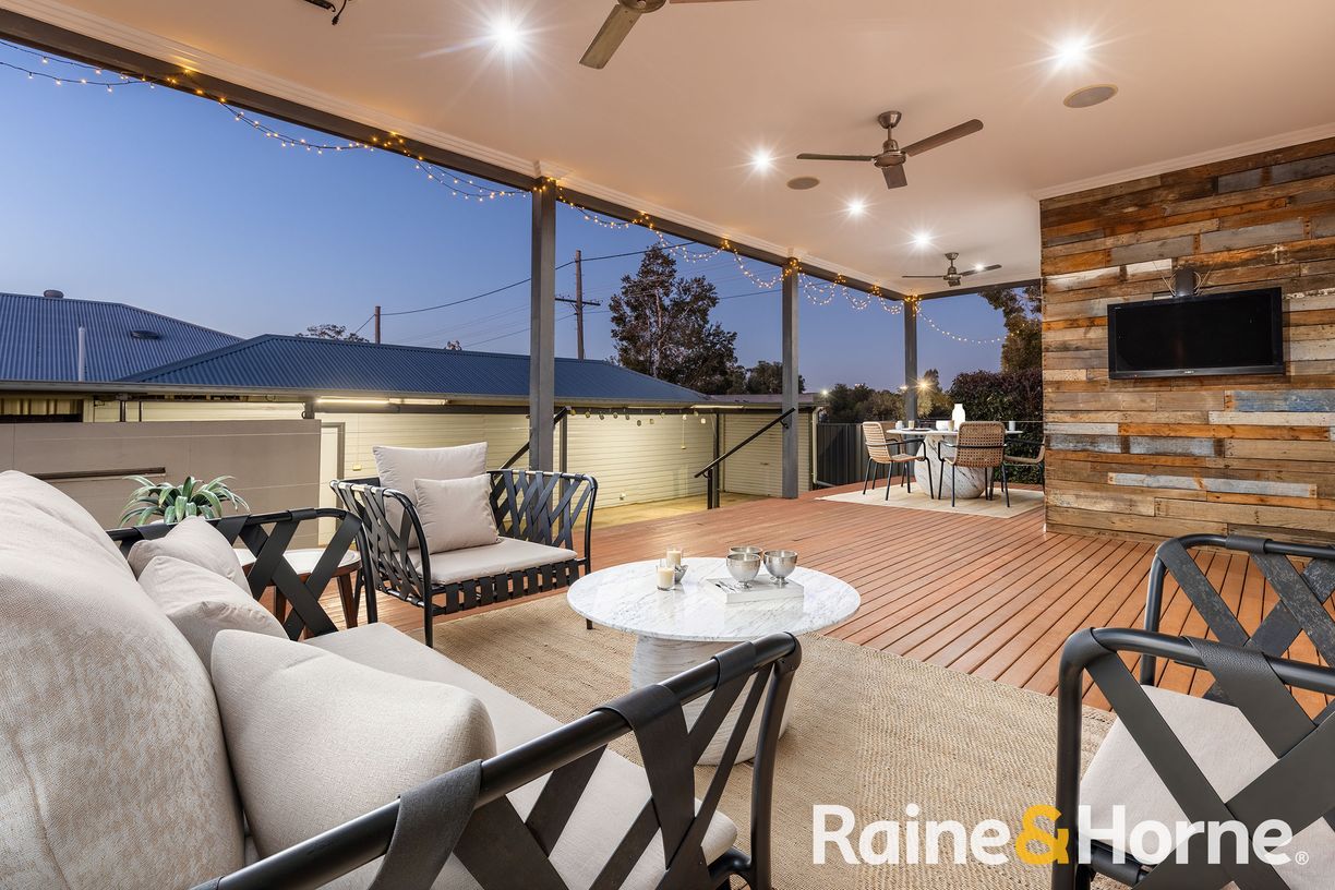 166 Cobra Street — photo from Raine & Horne Dubbo