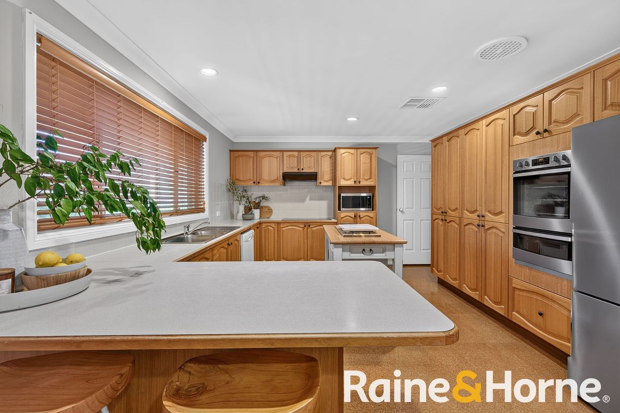 328 Myall Street — photo 2 of 20