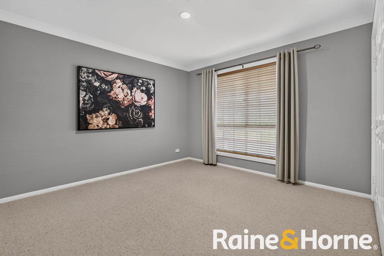 328 Myall Street — photo 10 of 20