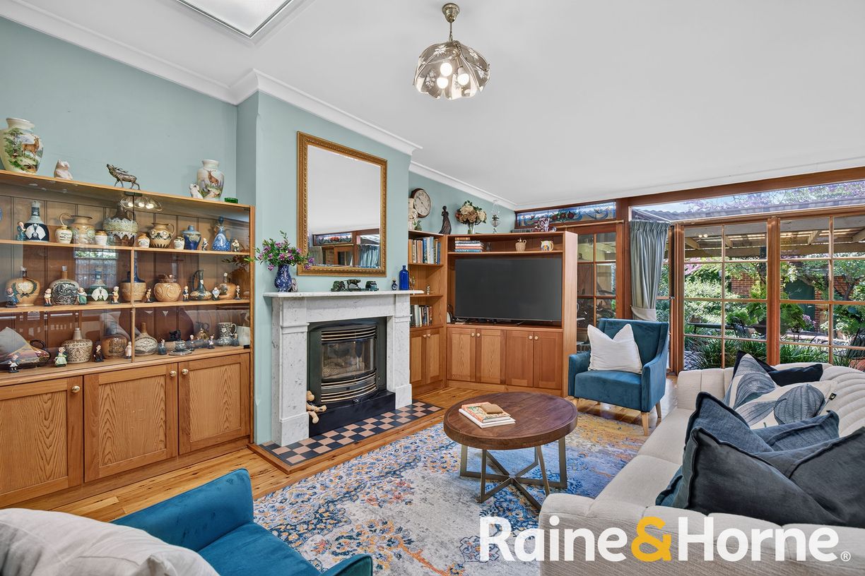 122 Bourke Street — photo 3 of 25