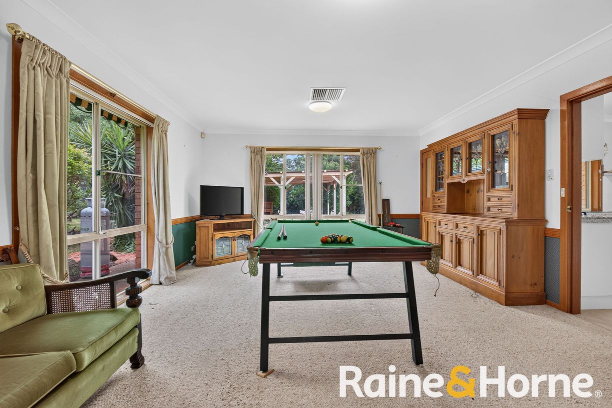 12 Colony Crescent — photo 5 of 22