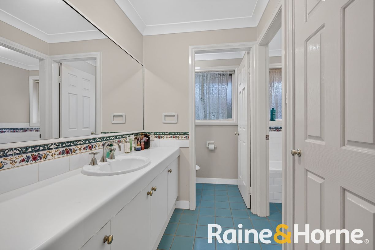 5 Kings Park Way — photo 7 of 10