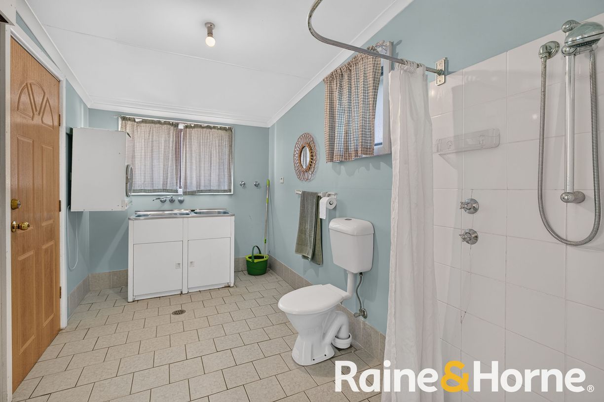 35 Naman Street — photo 10 of 12