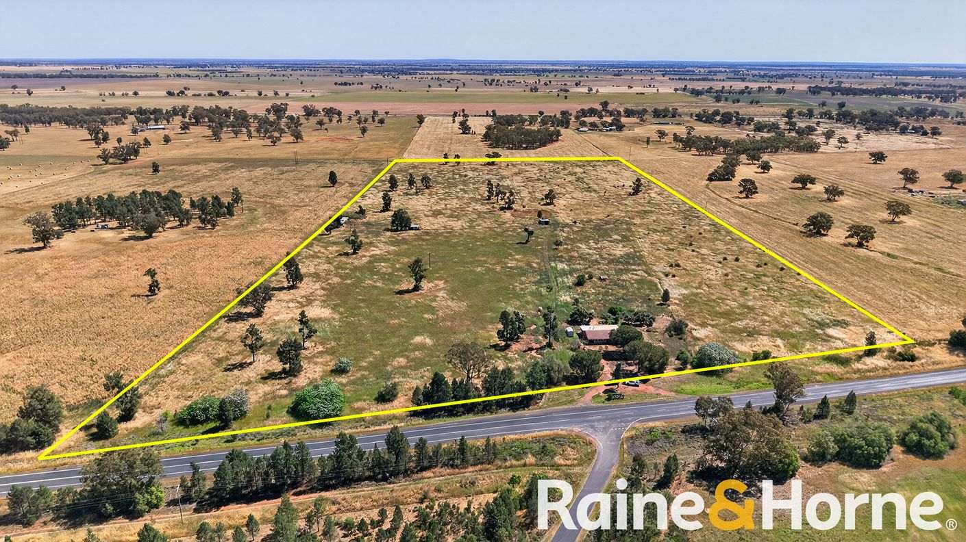 4617 Newell Highway — photo from Raine & Horne Dubbo