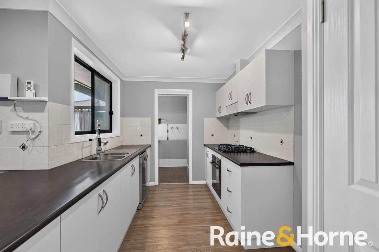 2 Cronin Place — photo 3 of 13