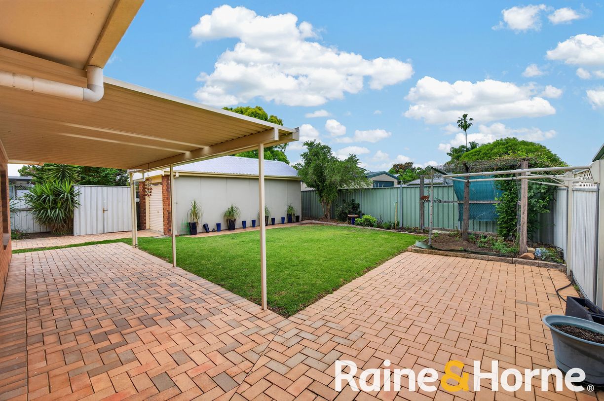 266 Darling Street — photo 13 of 16