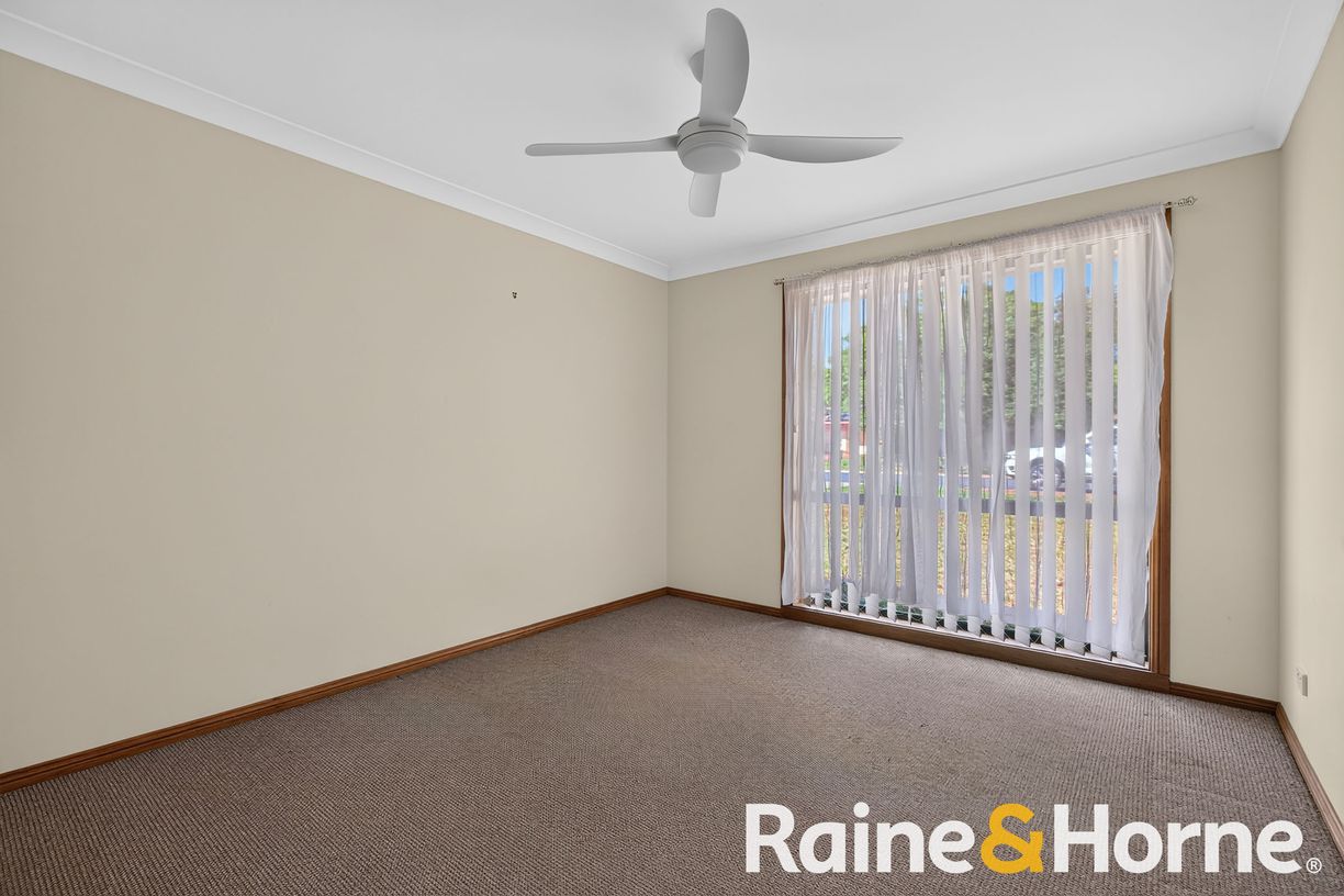 25 Twickenham Drive — photo 6 of 10