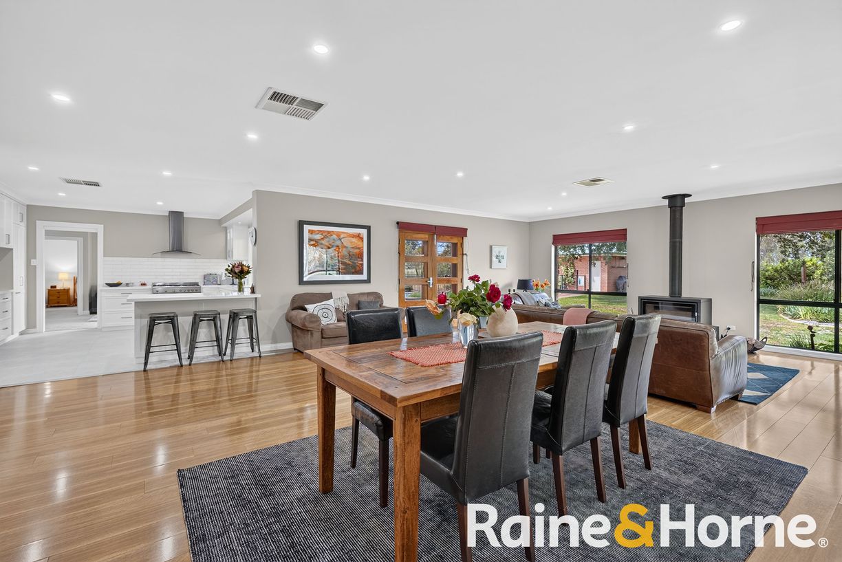 23 Charmere Place — photo 4 of 22