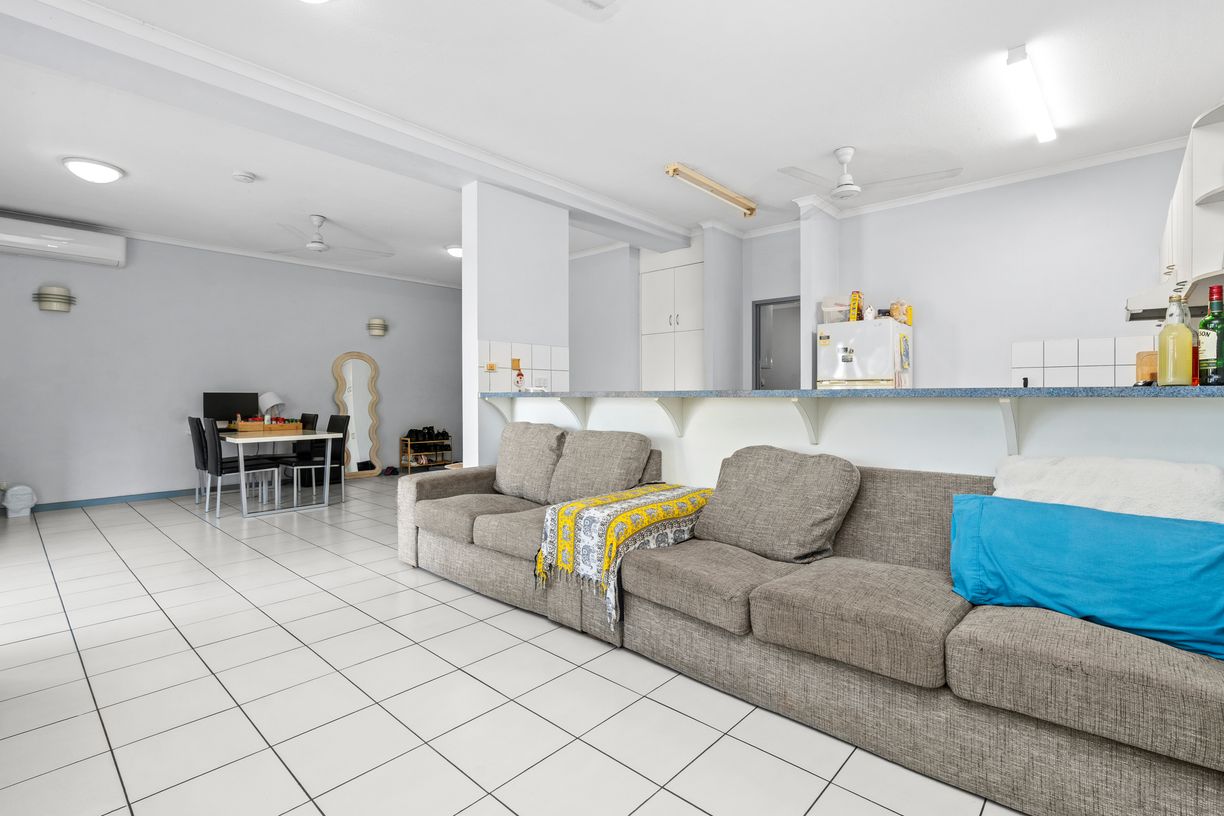 5/3-5 Merkur Court — photo 4 of 16