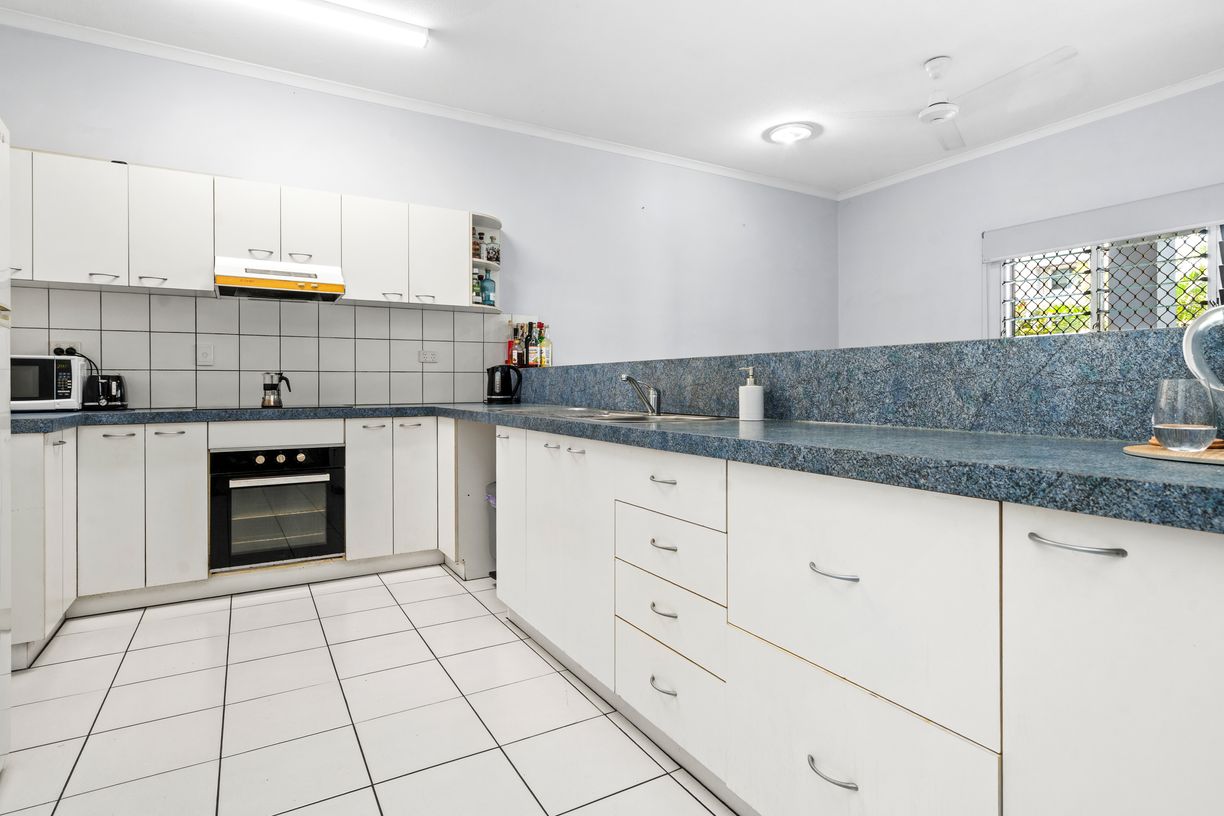 5/3-5 Merkur Court — photo 6 of 16