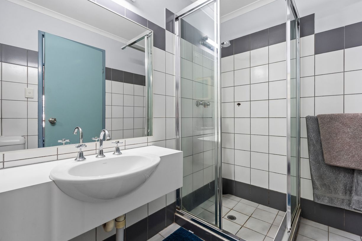 5/3-5 Merkur Court — photo 10 of 16