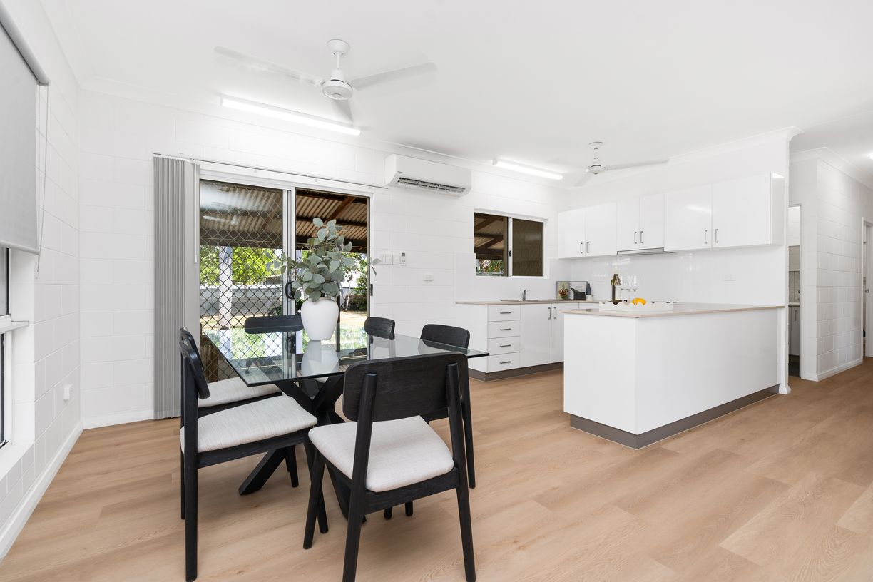9 Aunger Crescent — photo 7 of 18