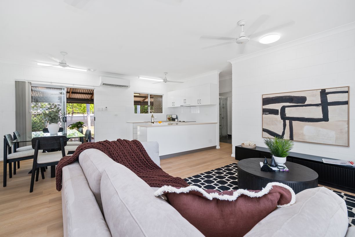 9 Aunger Crescent — photo 5 of 18