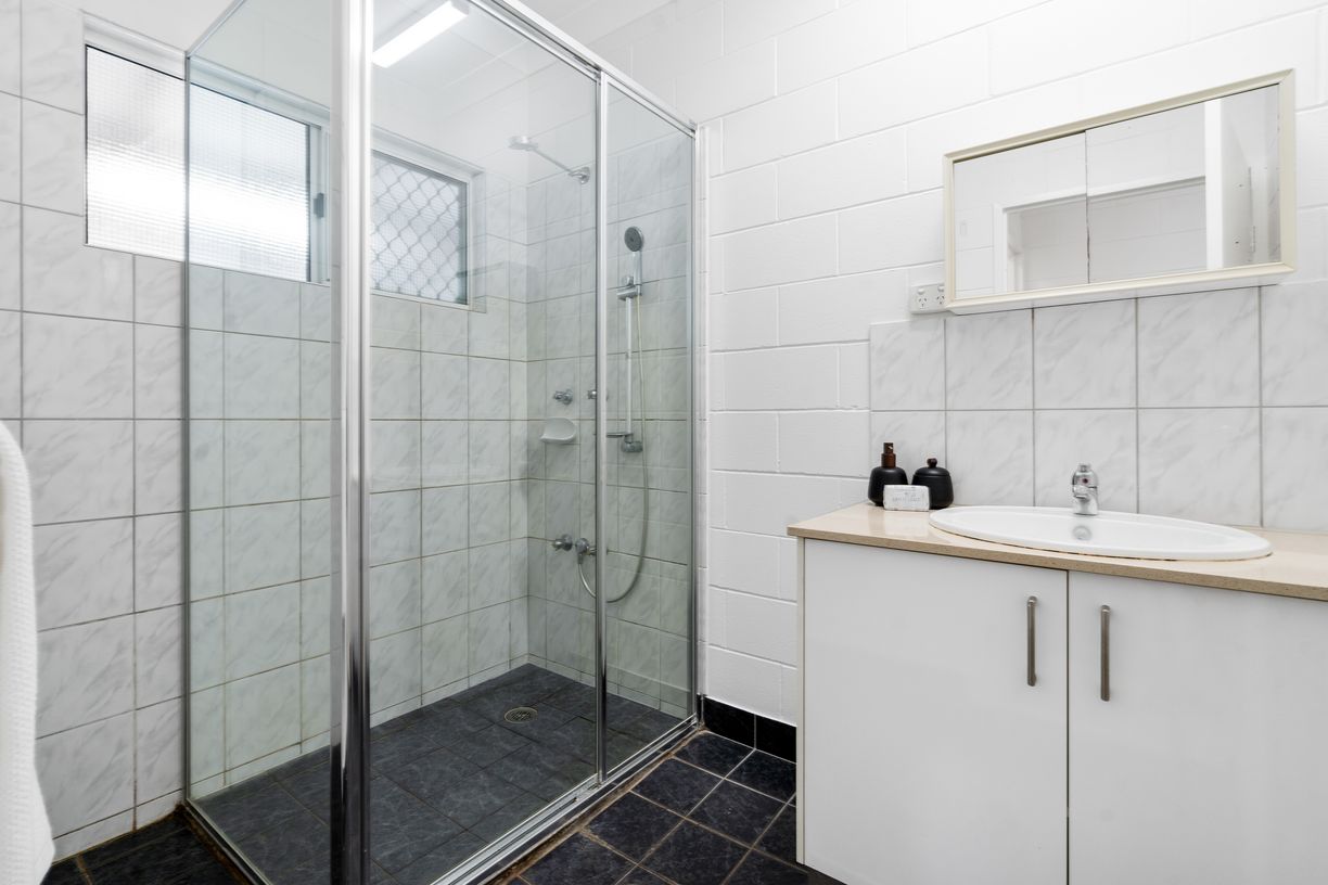 9 Aunger Crescent — photo 13 of 18