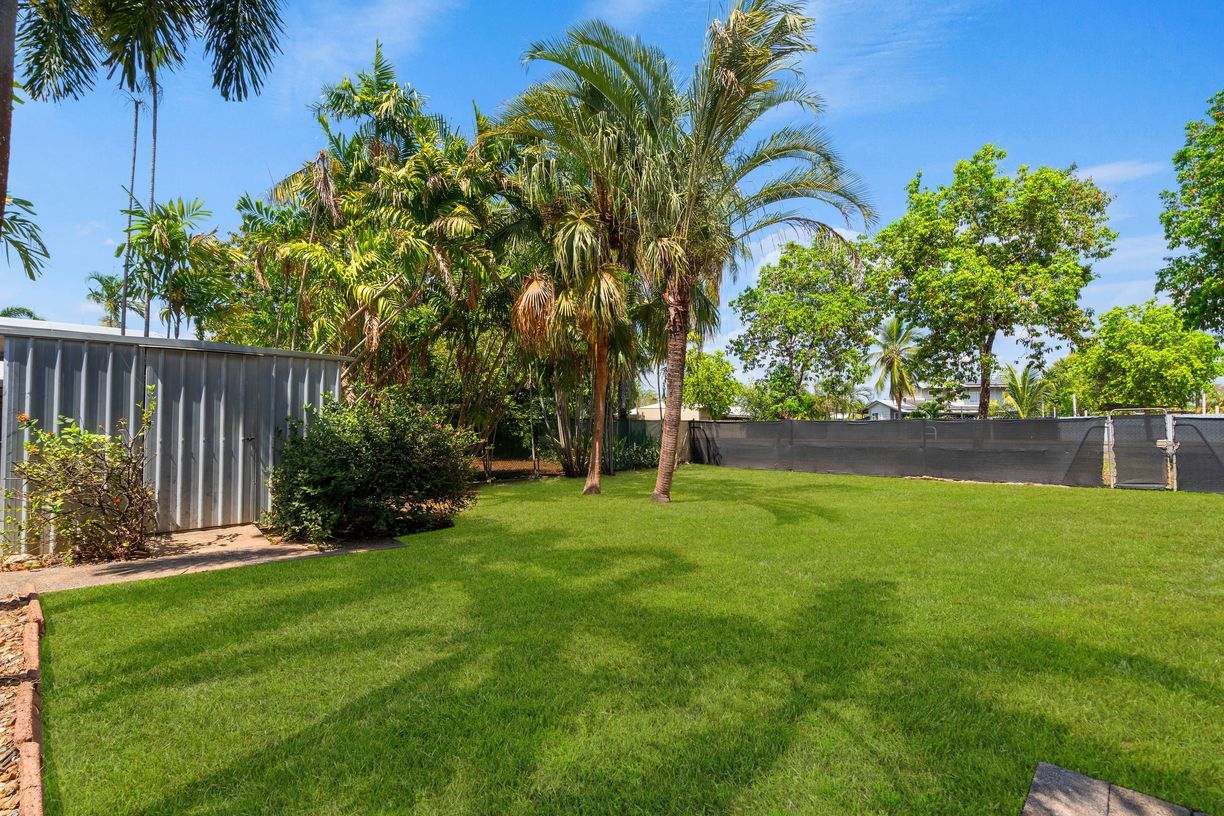 9 Aunger Crescent — photo 16 of 18