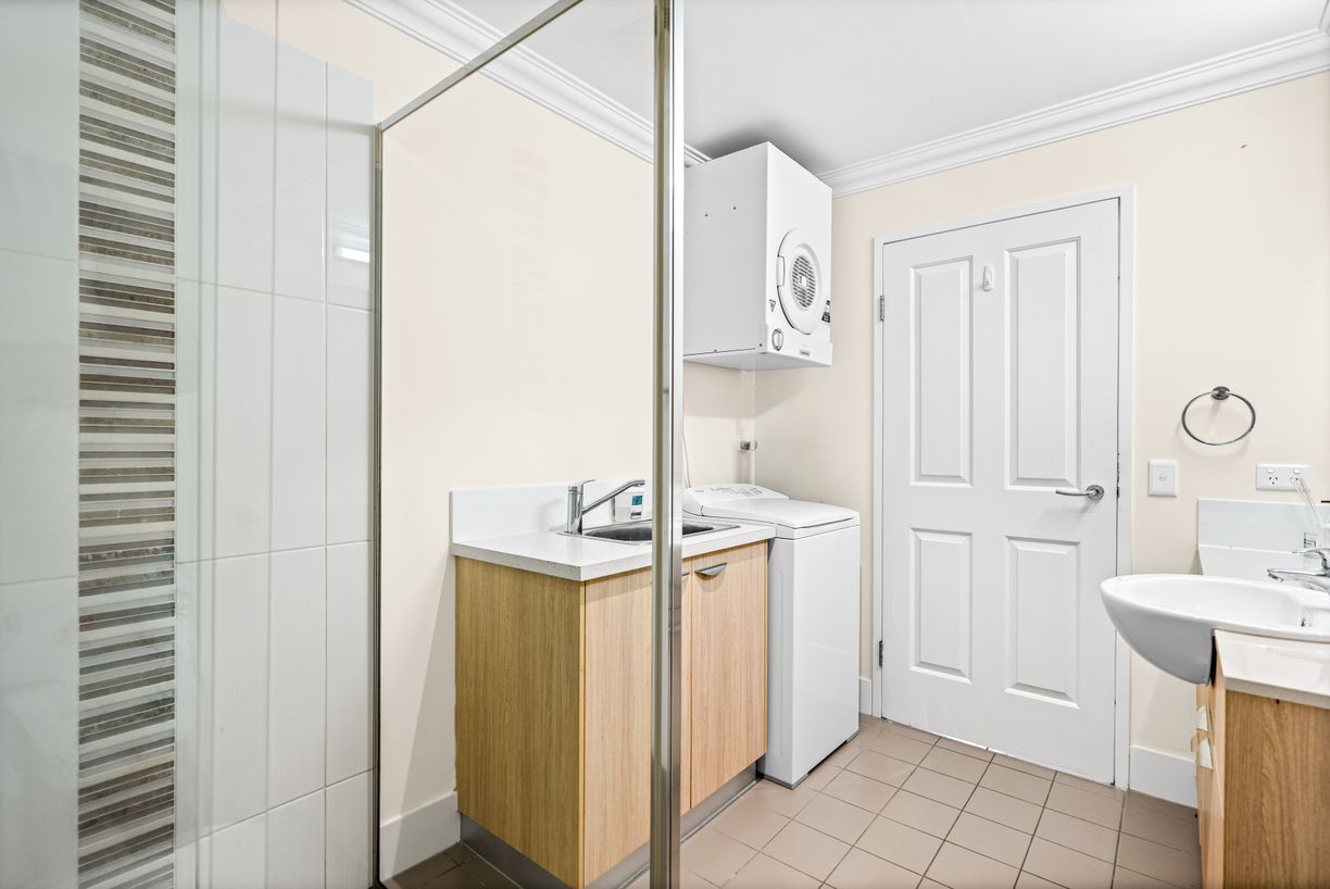 429/12 Salonika Street — photo 12 of 26